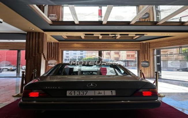 Mercedes-Benz 300 Essence Automatique 1990 à Nador
