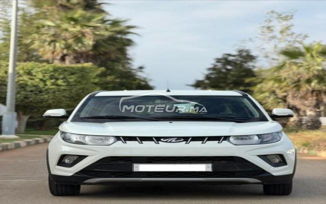 Mahindra kuv 100 2021