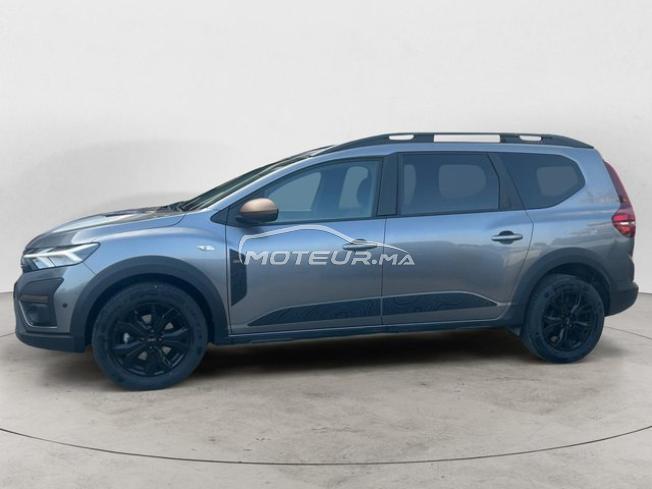 DACIA. Jogger