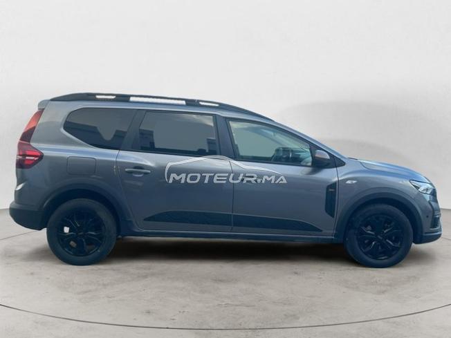 DACIA. Jogger