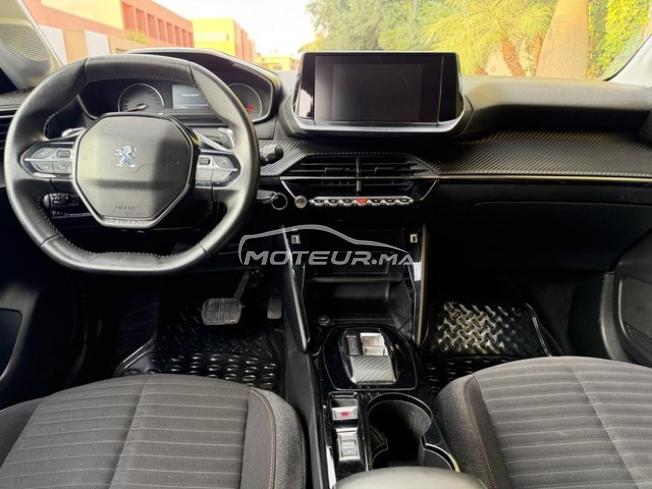 Peugeot 208 automatique