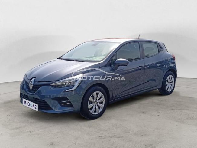 RENAULT. Clio