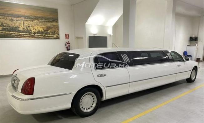 Lincoln Town Car Essence Collection 