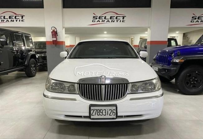 Lincoln Town Car Essence Collection 
