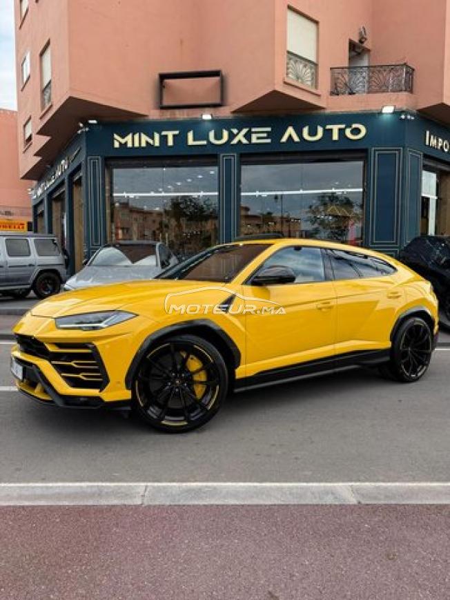 Lamborghini URUS 