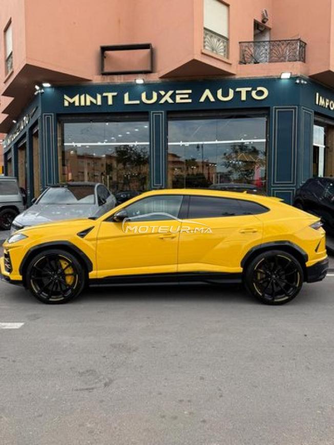 Lamborghini URUS 