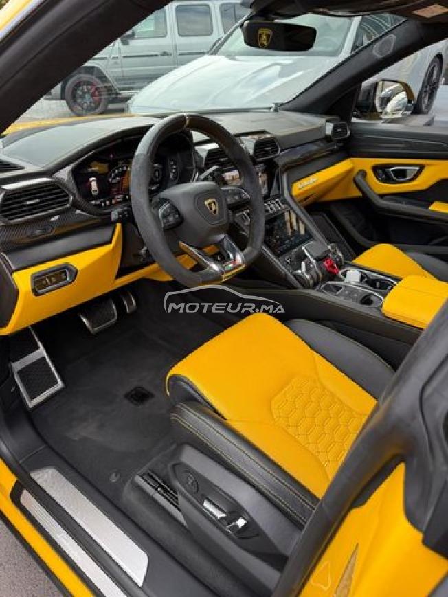 Lamborghini URUS 