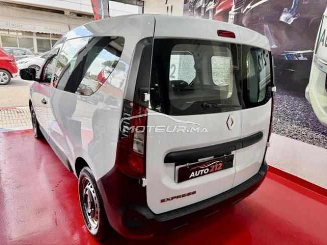 RENAULT EXPRESS 2023