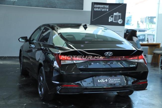KIA - HYUNDAI Elantra