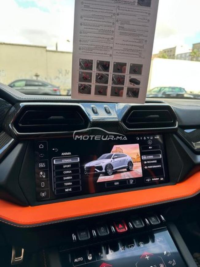 Lamborghini urus se 