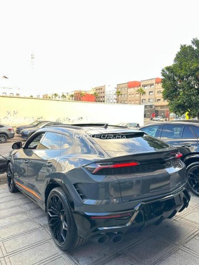 Lamborghini urus se 