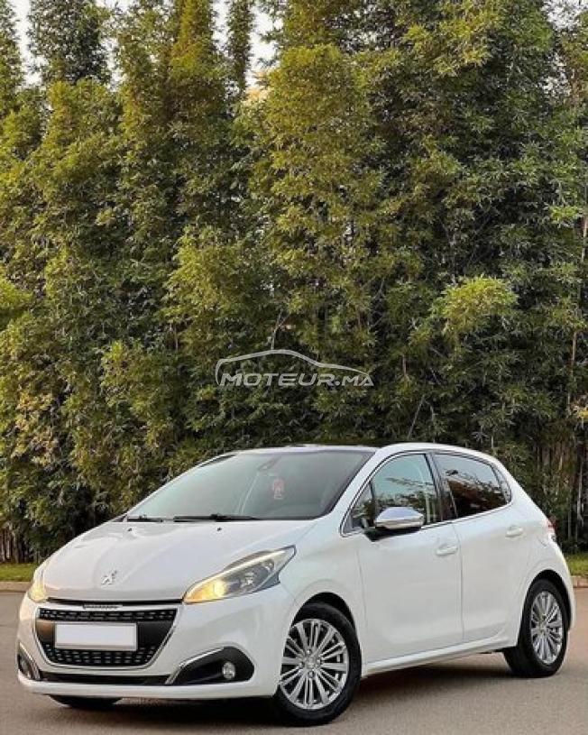 Peugeot 208 White Édition 2019❣️