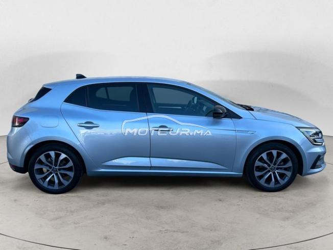 RENAULT. Megane