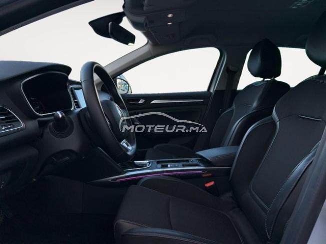 RENAULT. Megane