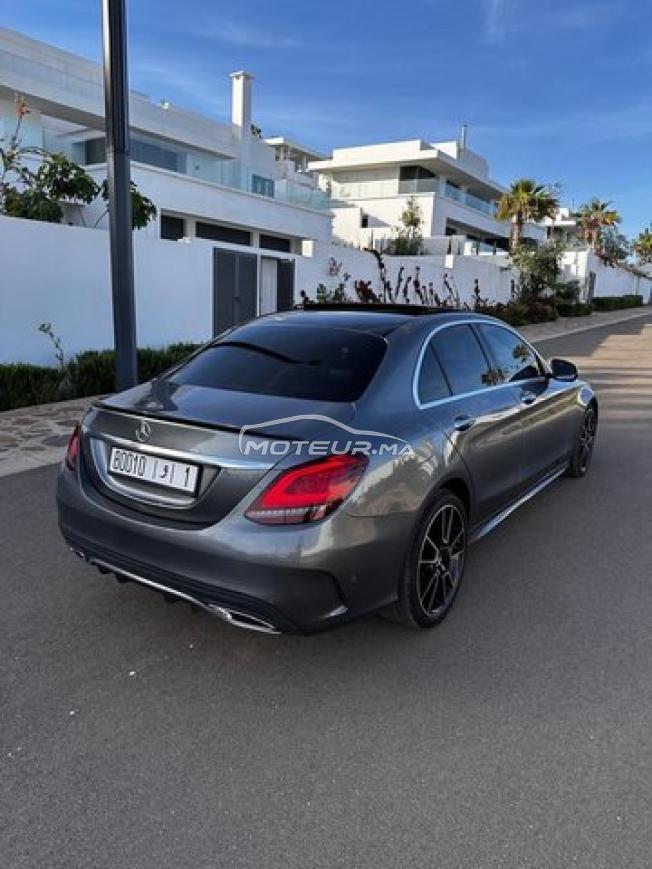 Mercedes-Benz 220 Diesel Automatique 2019 à Nador
