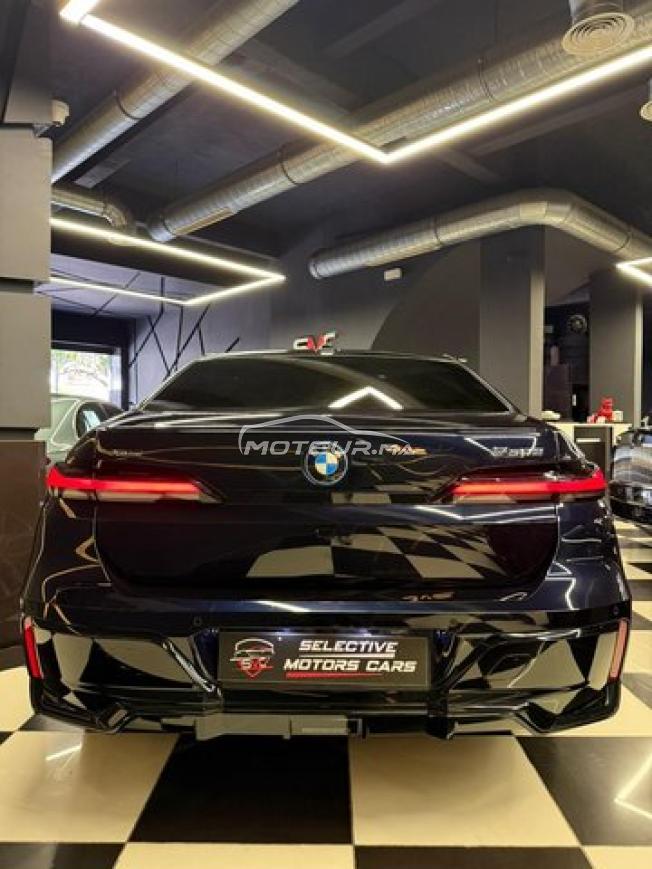 BMW 750 e PACK M