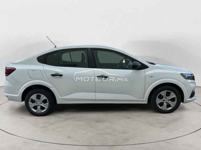 DACIA. Logan