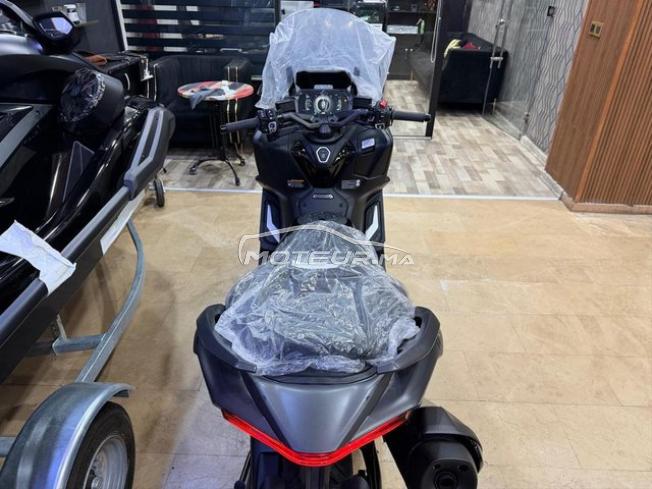 YAMAHA TMAX 560