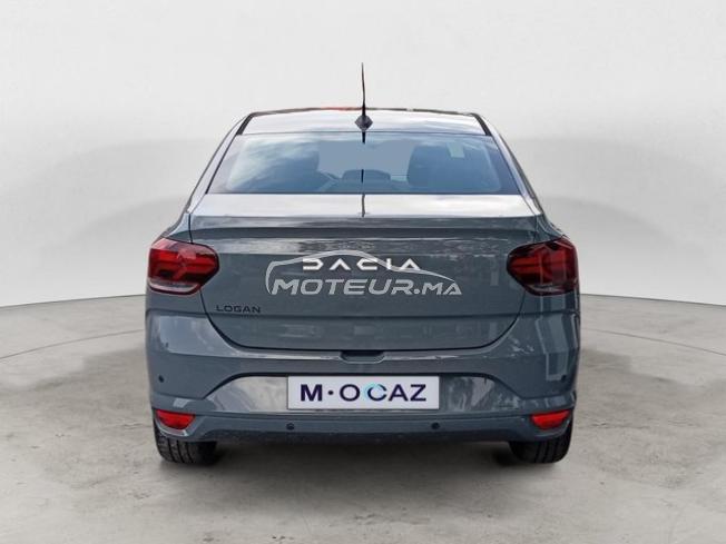DACIA. Logan