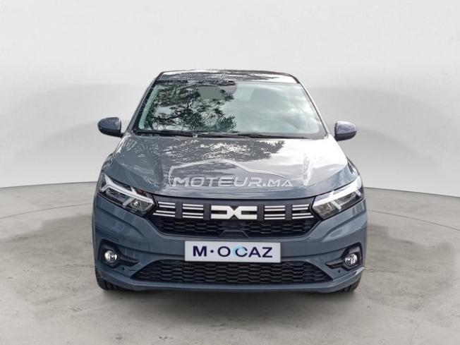 DACIA. Logan