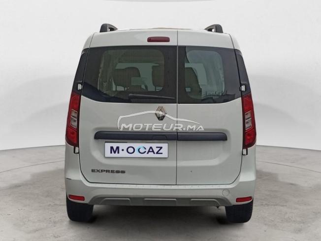RENAULT. Express