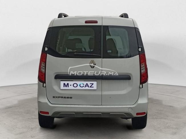 RENAULT. Express