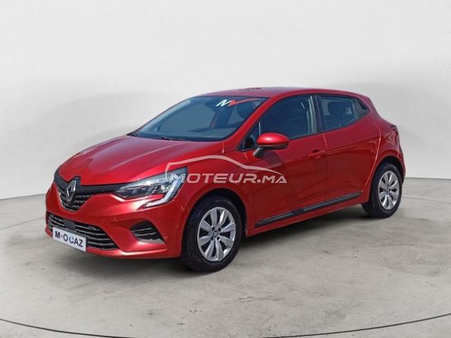 RENAULT. Clio