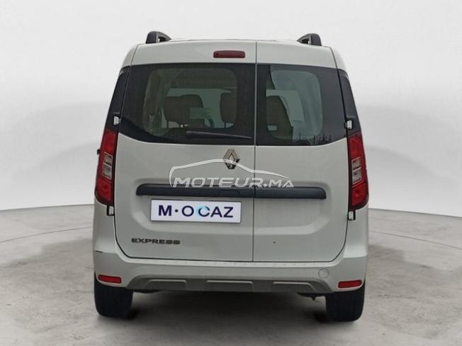 RENAULT. Express