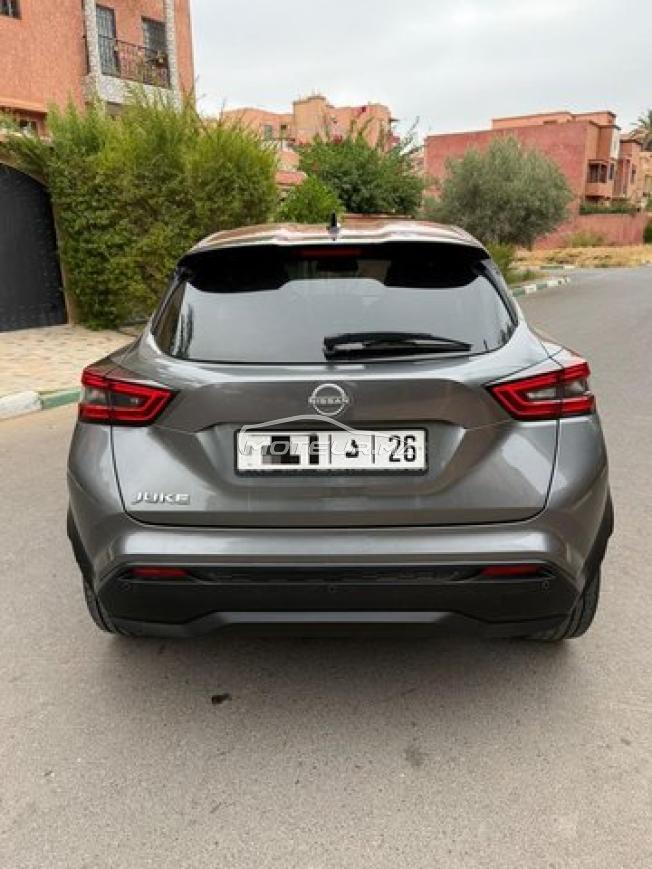 Nissan Juke Tekna 1er Main Essence