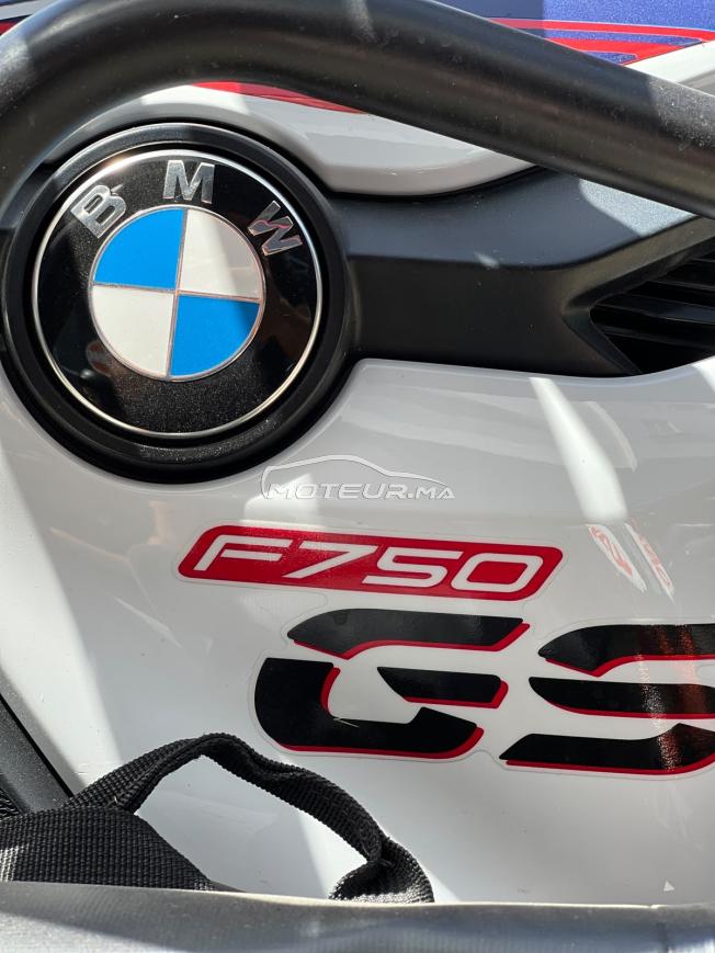 Moto BmW F750 GS total equipements et sous garanties