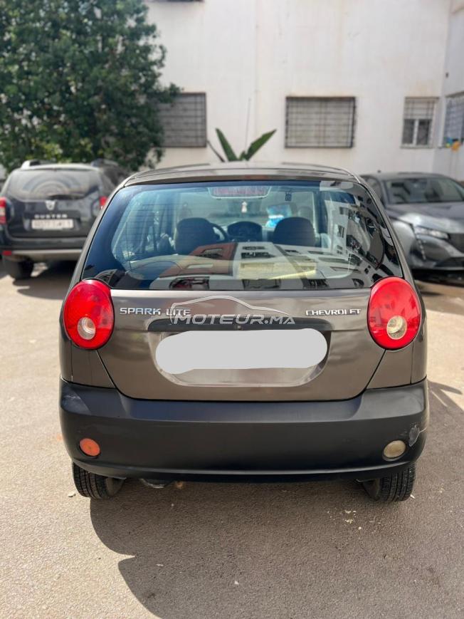 Chevrolet spark essence 2010