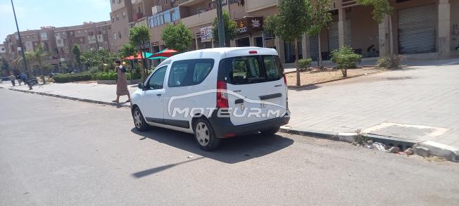 Dacia dokker , premiere main