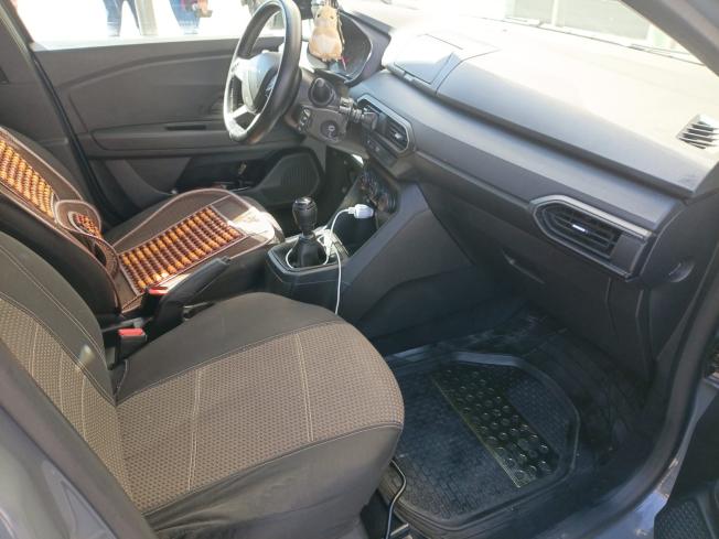 Dacia sandero 2024- Diesel - Manuelle-95400 km
