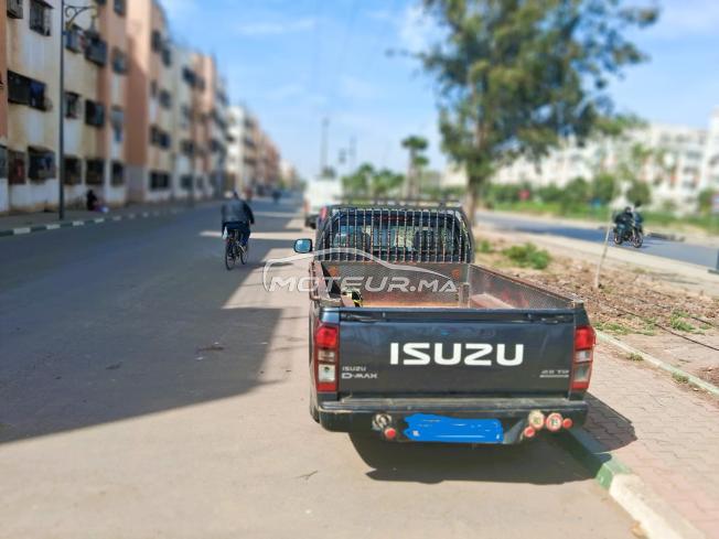 ISUZU PICKUP  MODEL 2019 EN BON ETAT PREMIER MAIN