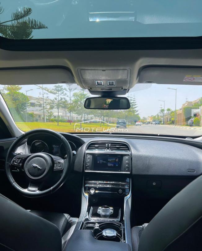 Jaguar xe 2016 tres bon état