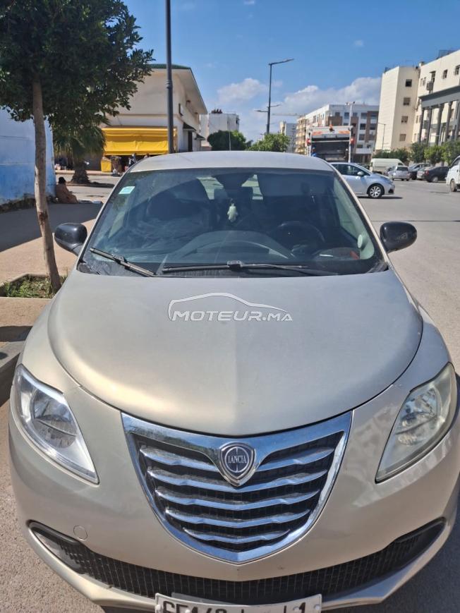 Lancia ypsilon tres bon etat