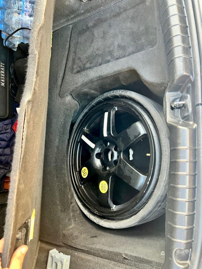 Masirati ghibli 4 pneus neufs