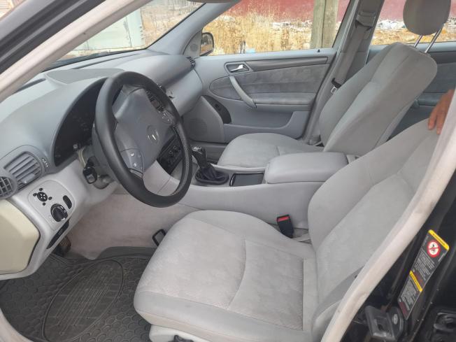 Mercedes w203 très bonne etat