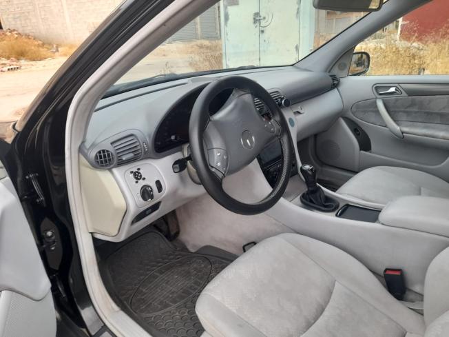 Mercedes w203 très bonne etat