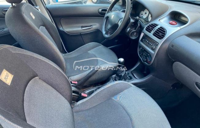 Peugeot 206 en très bonne état