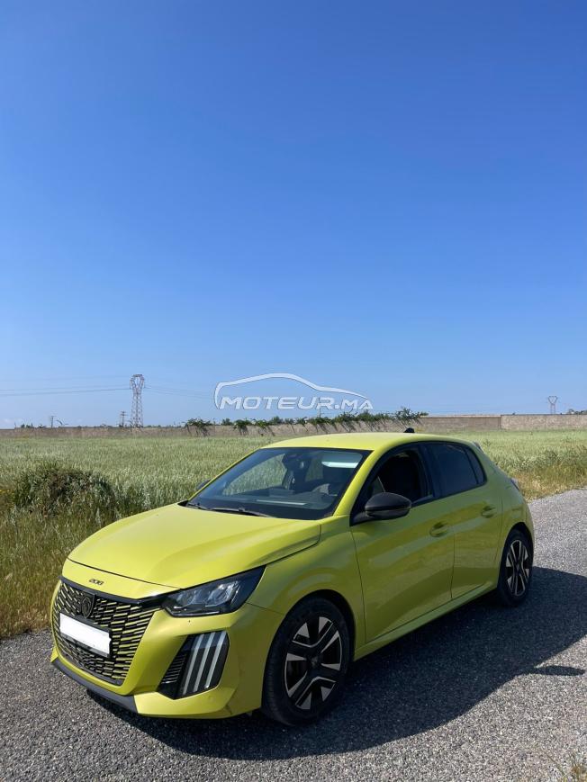 Peugeot 208 2025 encore neuf