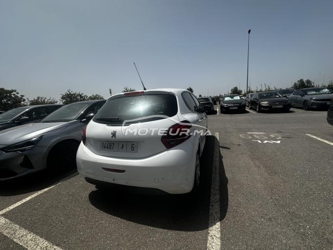 Peugeot 208 2017 n9iya