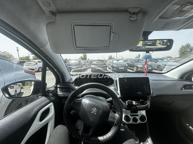 Peugeot 208 2017 n9iya