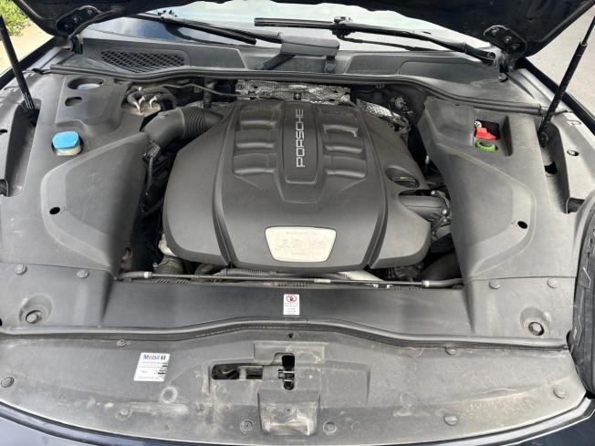 Porsche Cayenne 2015 - 148.000 Km