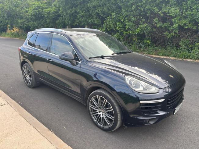 Porsche Cayenne 2015 - 148.000 Km