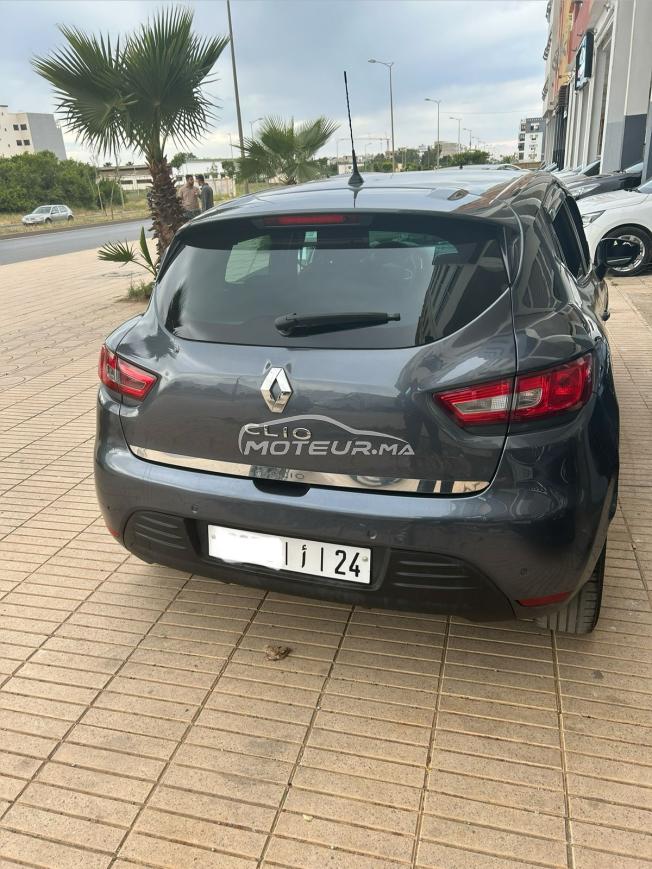 🚗 Renault Clio 4 2021 – Manuelle – Première main – 140,000 km