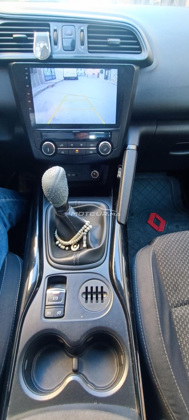 Très belle voiture pour famille et voyage