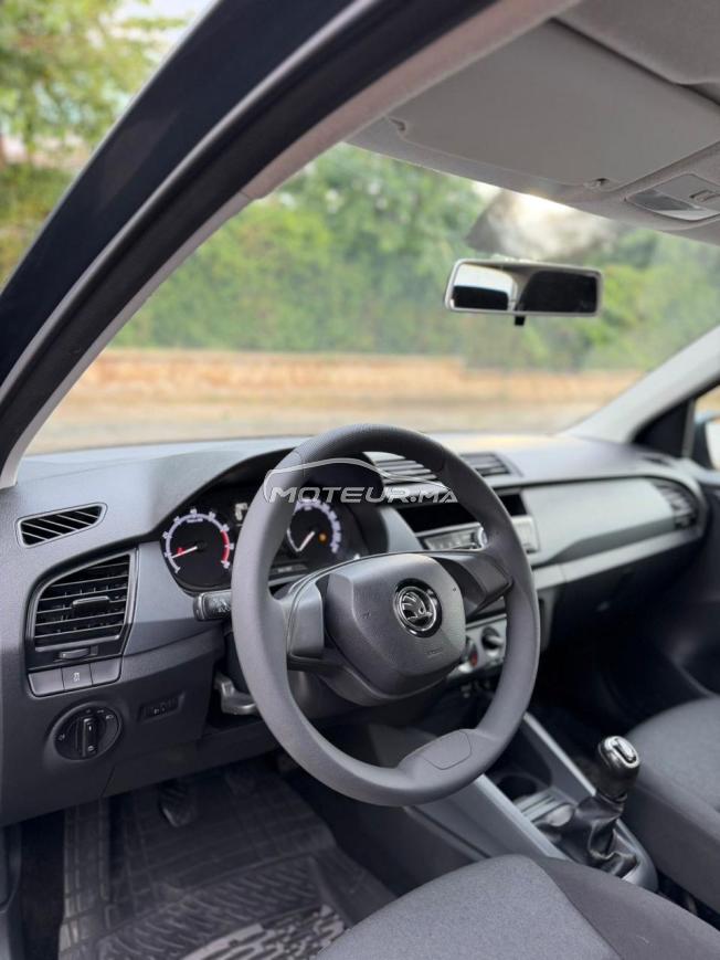 Voiture skoda fabia en très bon état