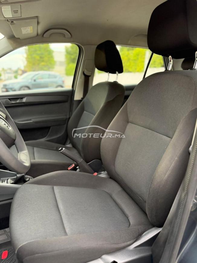 Voiture skoda fabia en très bon état