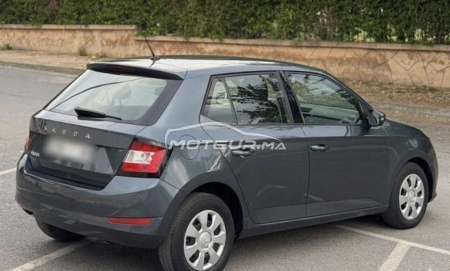 Voiture skoda fabia en très bon état